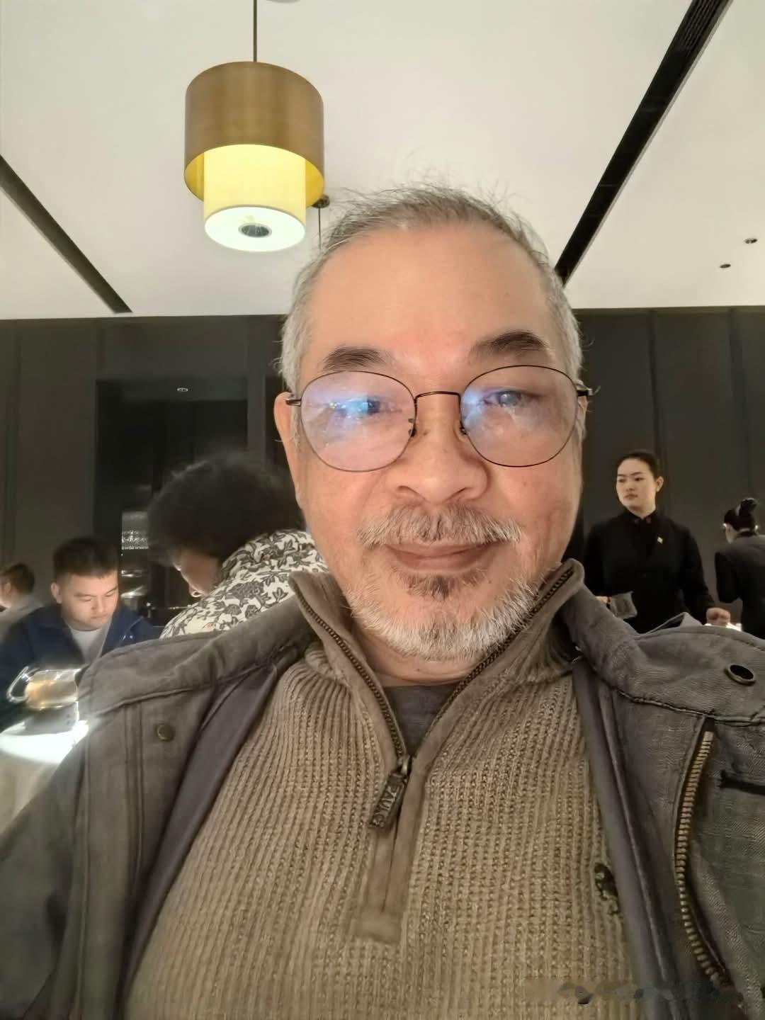 台名嘴邱世卿来深圳旅游
岛内知名军事博主邱世卿老师这两天来大陆深圳旅游，走走停停