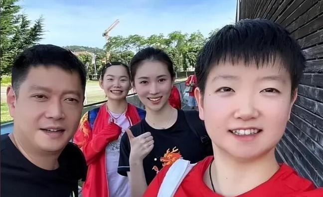 陪练接连离开，国乒这次真被“偷家”了？国乒训练馆出了件怪事，孙颖莎平时对练的几个