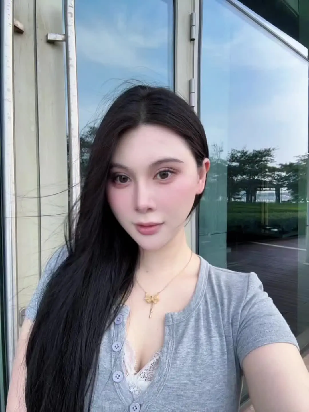 笨蛋美女