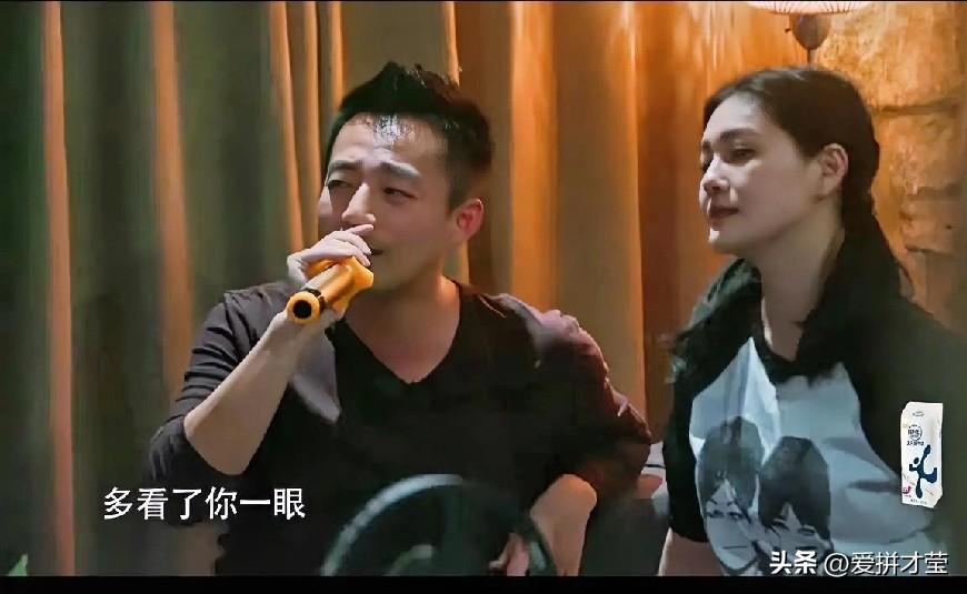 汪小菲唱和大S定情曲《传奇》，全程牵着大S手，当年真的恩爱！当年汪小菲和大S在《