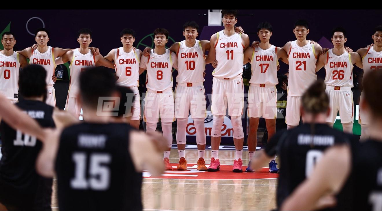 王俊杰：你们跳上跳下的，干什么呢？中国男篮vs新西兰男篮 ​​​