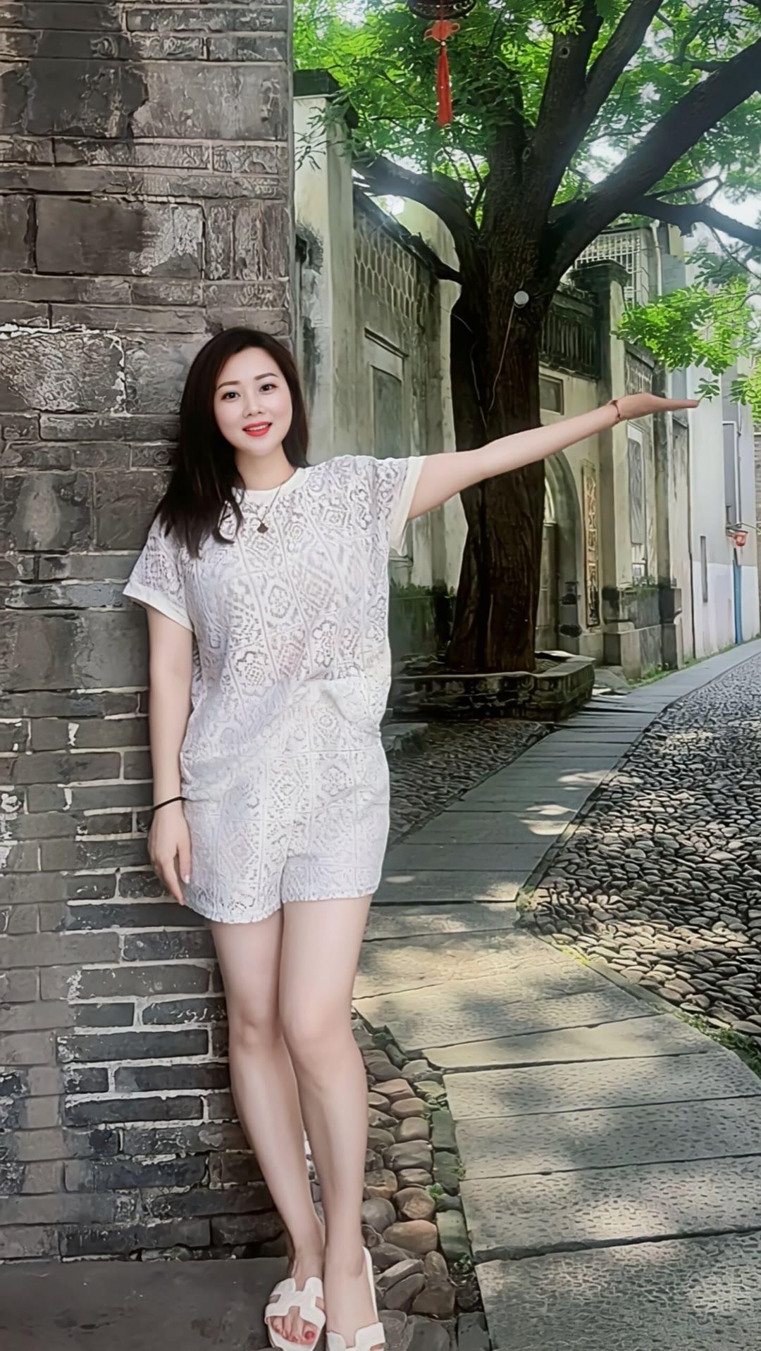 冬日生活打卡季从不许愿，因为事与愿违，从不要求，因为求而不得