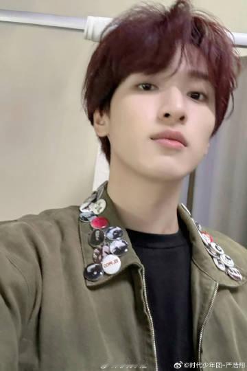 #红发严浩翔#红发严浩翔好帅！爱了 ​​​