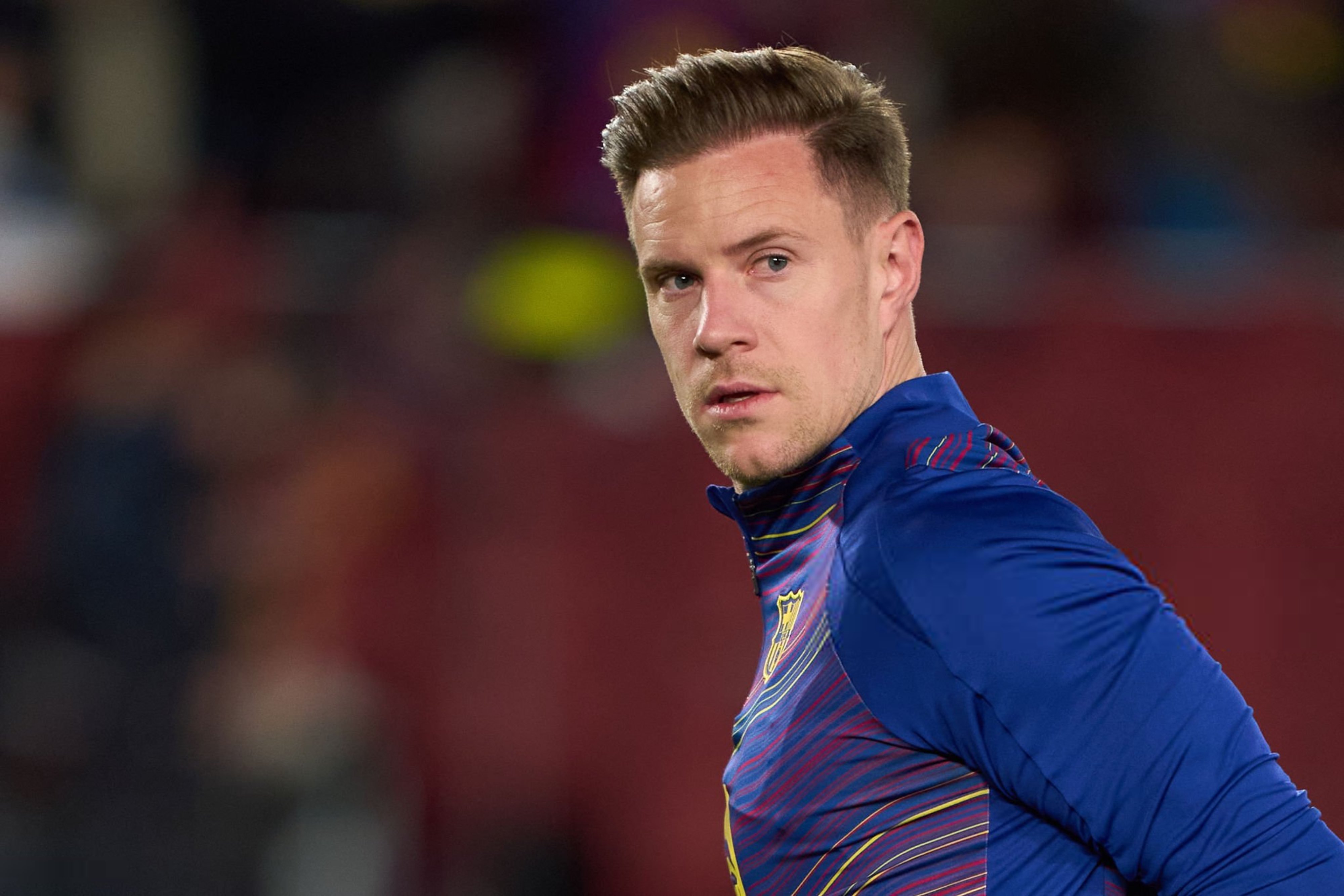 每体：特尔施特根不愿放弃部分巨额薪水而离开，即使是为了参加世界杯也不行。热点现场