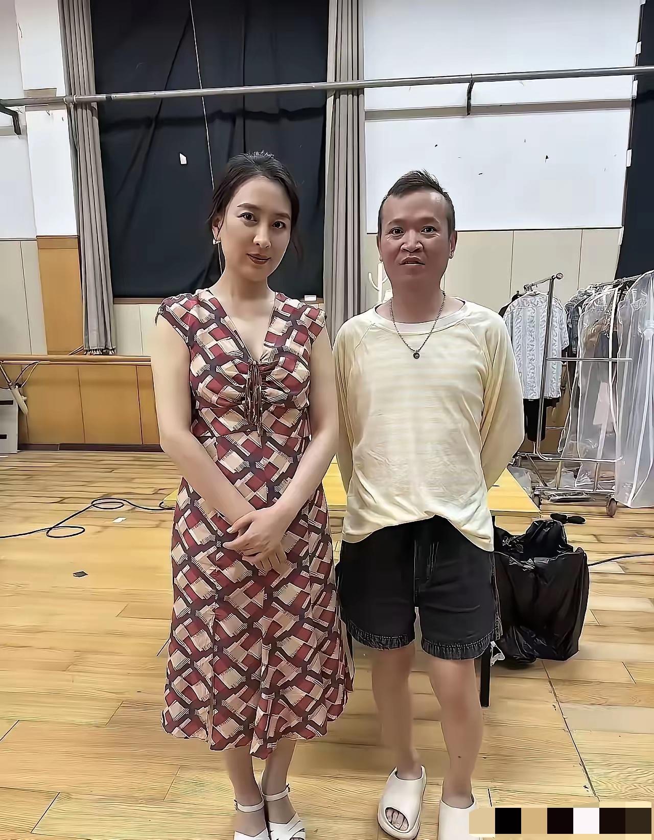 马苏还是这么美，旁边男生是谁