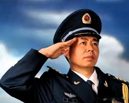 要不要先开第一枪？

国防大教授戴旭的回答霸气！

戴旭大校说的好，“我们不能再