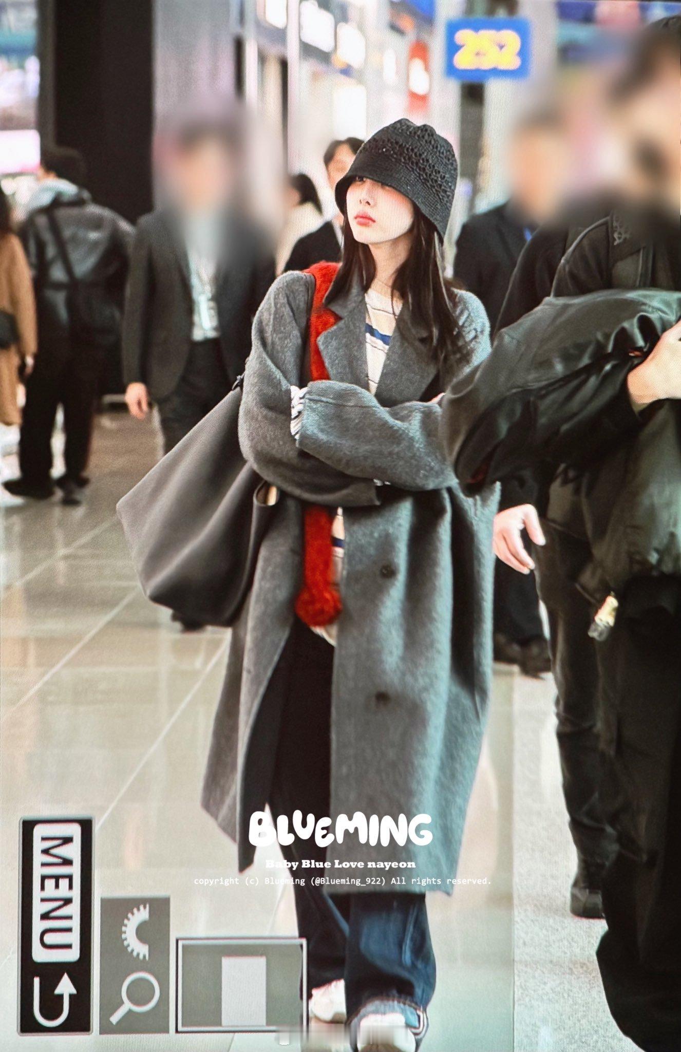 林娜琏机场the row穿搭