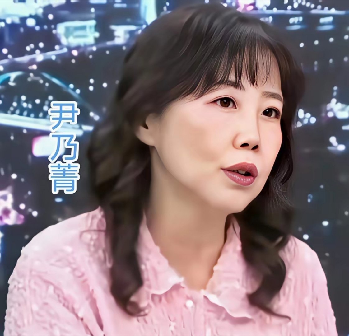 赖清德专机飞不出去，尹乃菁当晚就跳出来说大陆不要打压，要给外交空间。 