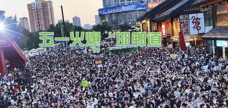 头条出爆款有秘诀
·流量靠“冷启动”：文章发布后先过审，然后进入“冷启动”，系统