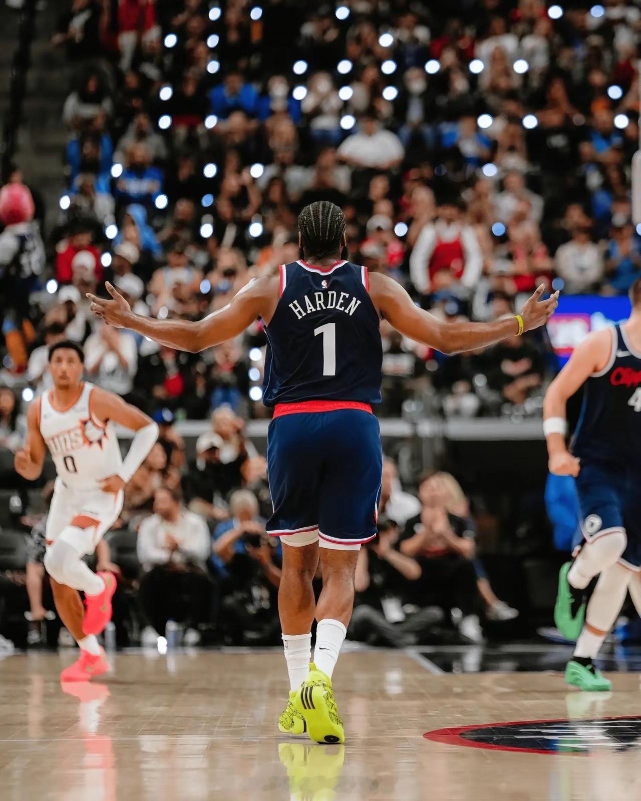 恭喜登哥历史总得分榜进入前10NBA历史至今有79年一共有4000多名球员今日登