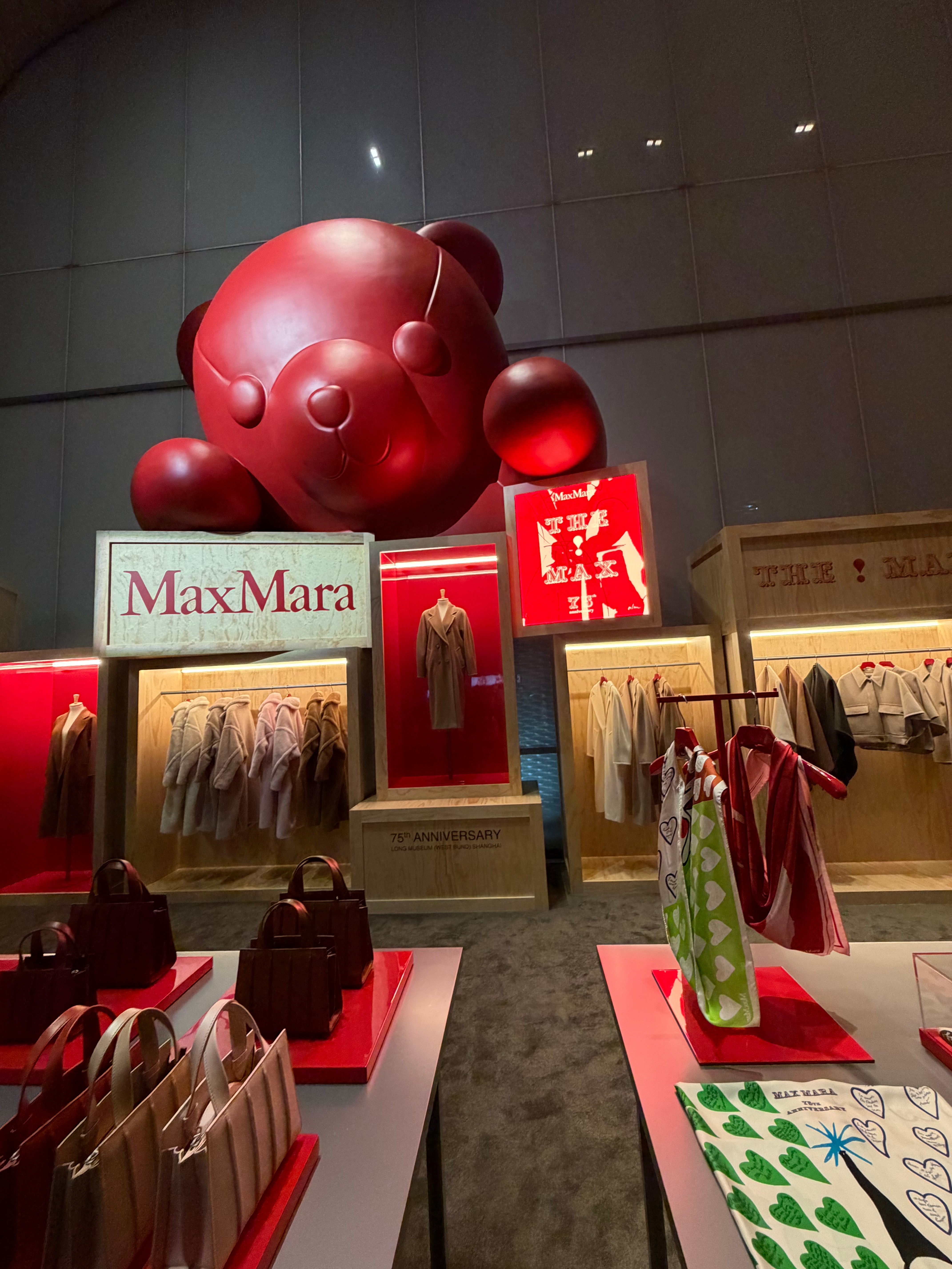致敬永恒的经典与优雅，“THE MAX！”Max Mara 75周年品牌珍藏档案