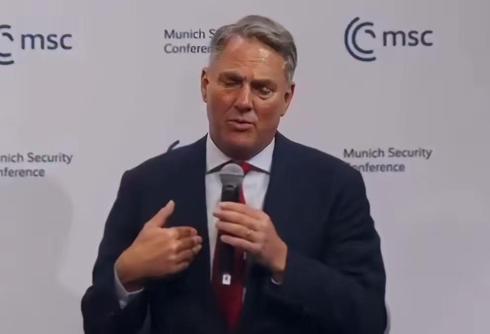 澳防长指责中方进行全球最大规模的军事扩张，没想到军费占GDP比自己还低！被告知后