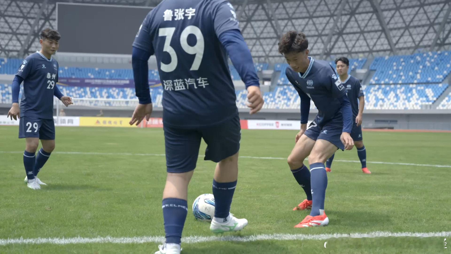 "谁懂啊！深蓝S07 30万台下线直接戳中惊艳点，没虚活，全是一步一个脚印的真实