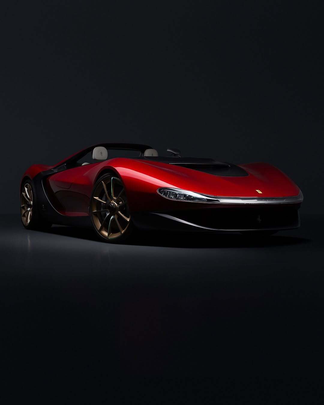 【致敬大师的绝唱—宾尼法利纳Sergio】在汽车设计领域，有一个名字始终与优雅和