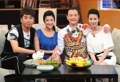 沙宝亮，春妮，右边两位是谁，真不认识。 #明星娱乐圈分享#