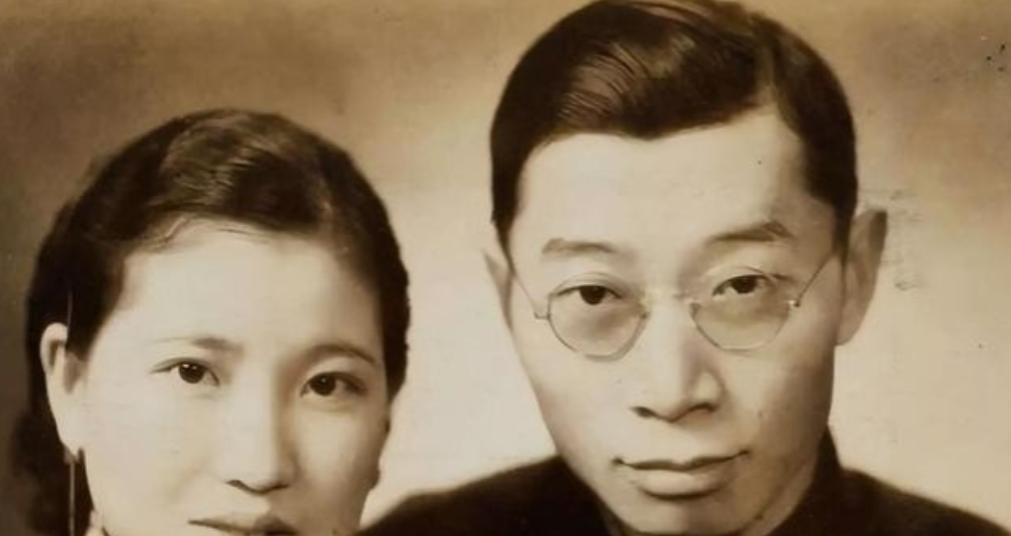 "你快来吧，你来了，他才能写下去。"1939年，26岁的朱梅馥拿起电话，拨给了丈