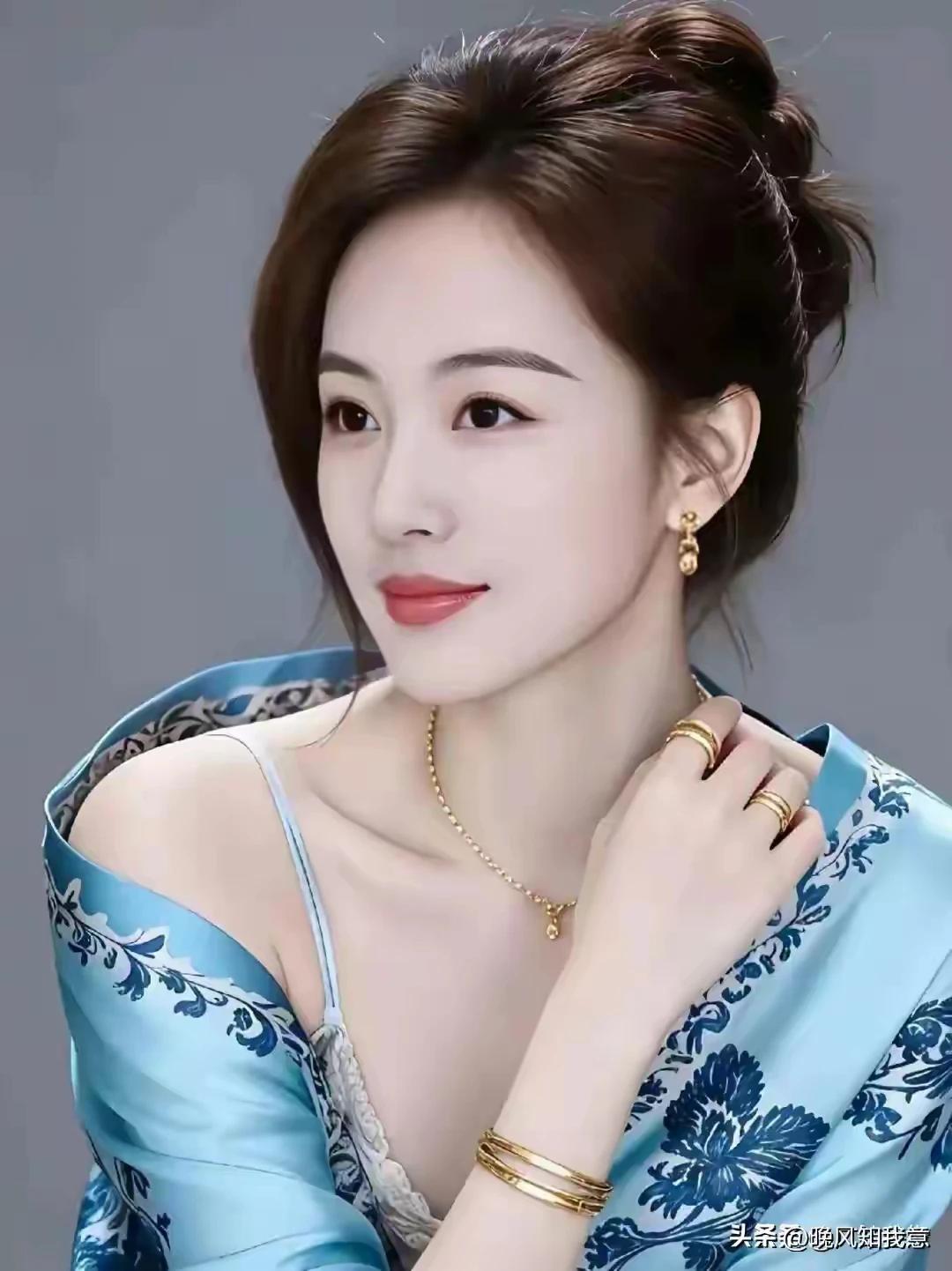 花谢总有花开日，
月缺终有月圆时。
人生哪有全顺事，
若能半满恰逢适。