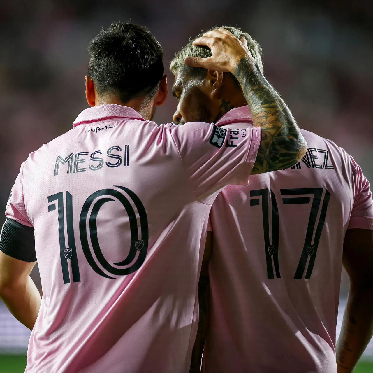 梅西有点小坏啊！[捂脸]总是让点，难道是想让队友来背锅？关键是塔利斯卡怎么想的！