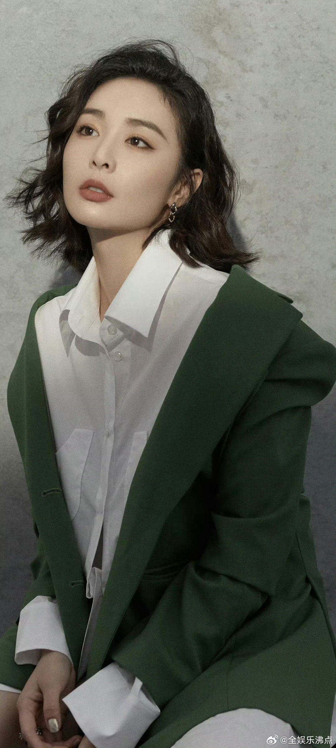 周冬雨 高叶脑周五晚高疯解锁周冬雨高叶的缘分起点，山楂树时期就相识的多年姐妹，早