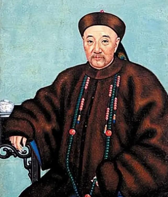 清朝首富胡雪岩在被慈禧抄家前，他早就预感到胡家不保，深夜，12个小妾睡得正香，胡