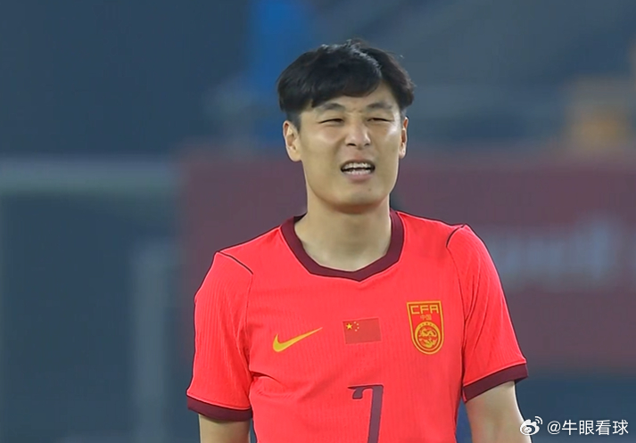 国足vs泰国 武磊这是错失很好的绝杀机会啊！ 