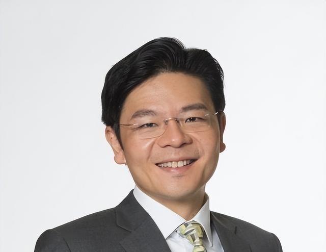 新加坡晚宴空无一人！新总理一句话，把“平衡术”玩砸了…

新加坡在中美之间走钢丝