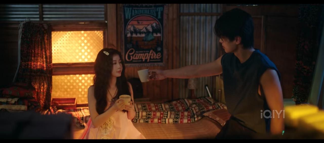 《双轨》男女主待遇差太多，虞书欣一集换八套，男主一套穿20集。最近双轨热播。虞书