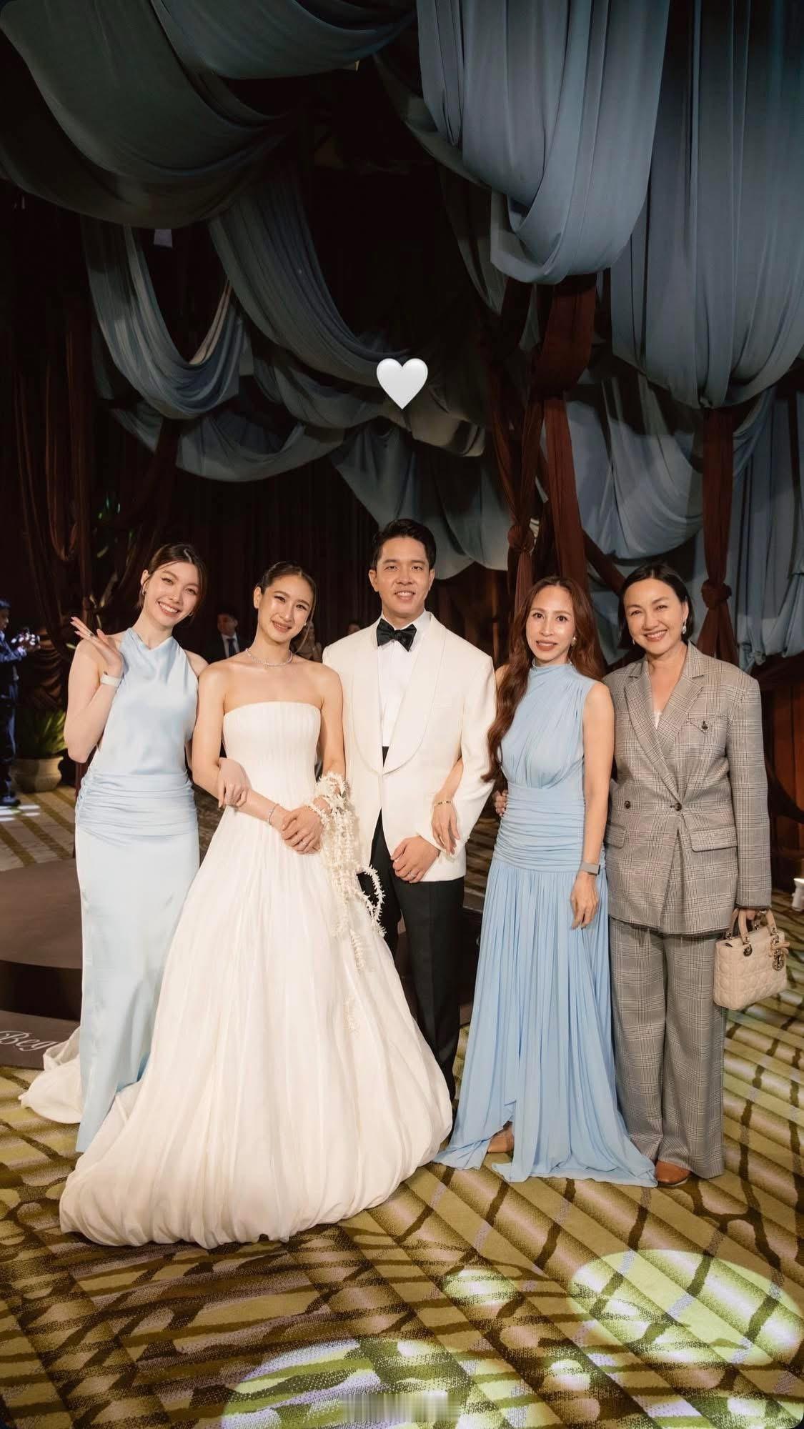 June姐大喜！Orm出席婚礼送祝福，这泰娱姐妹花太养眼了