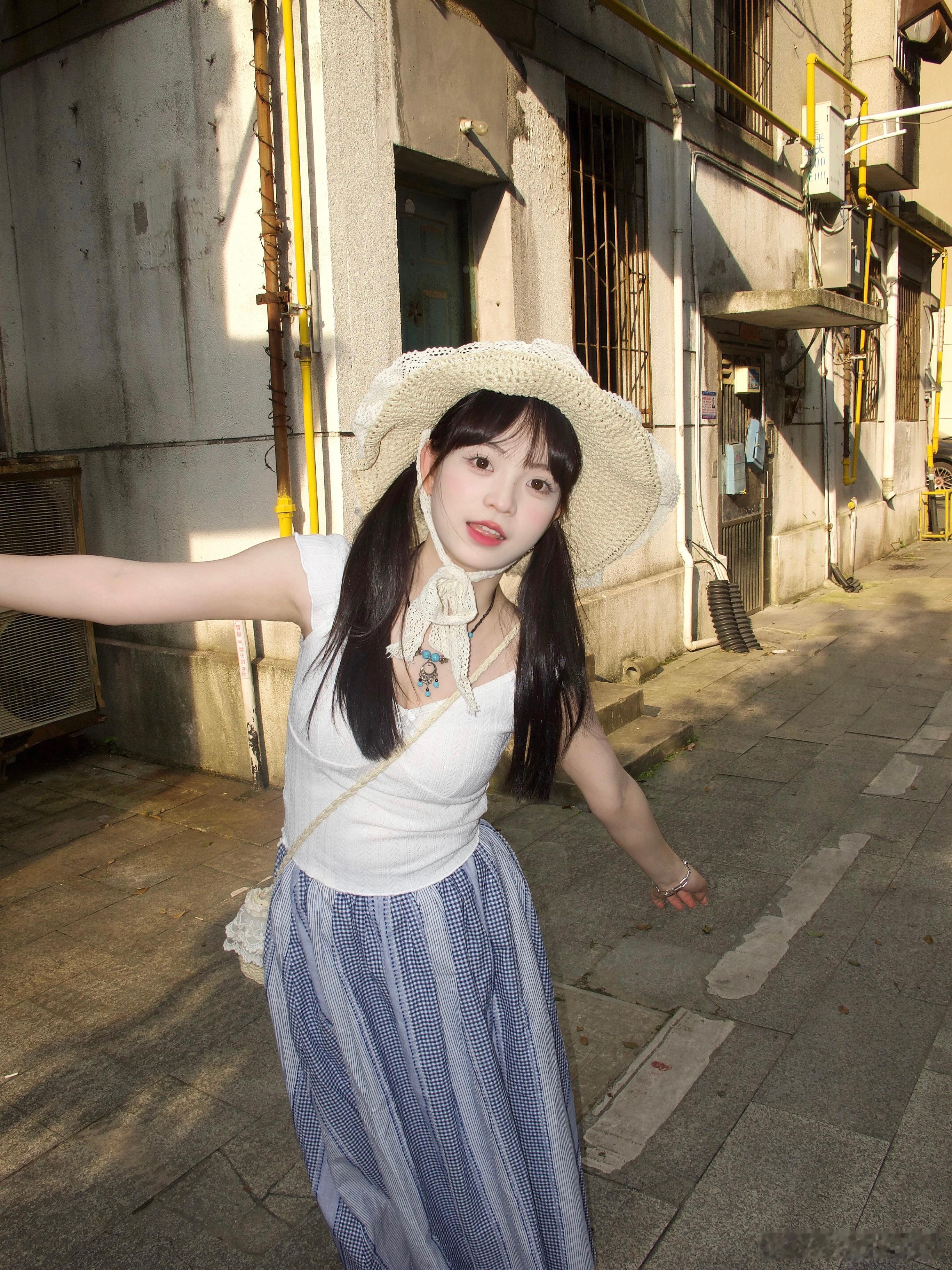 沐浴在阳光里☀️ ​​​