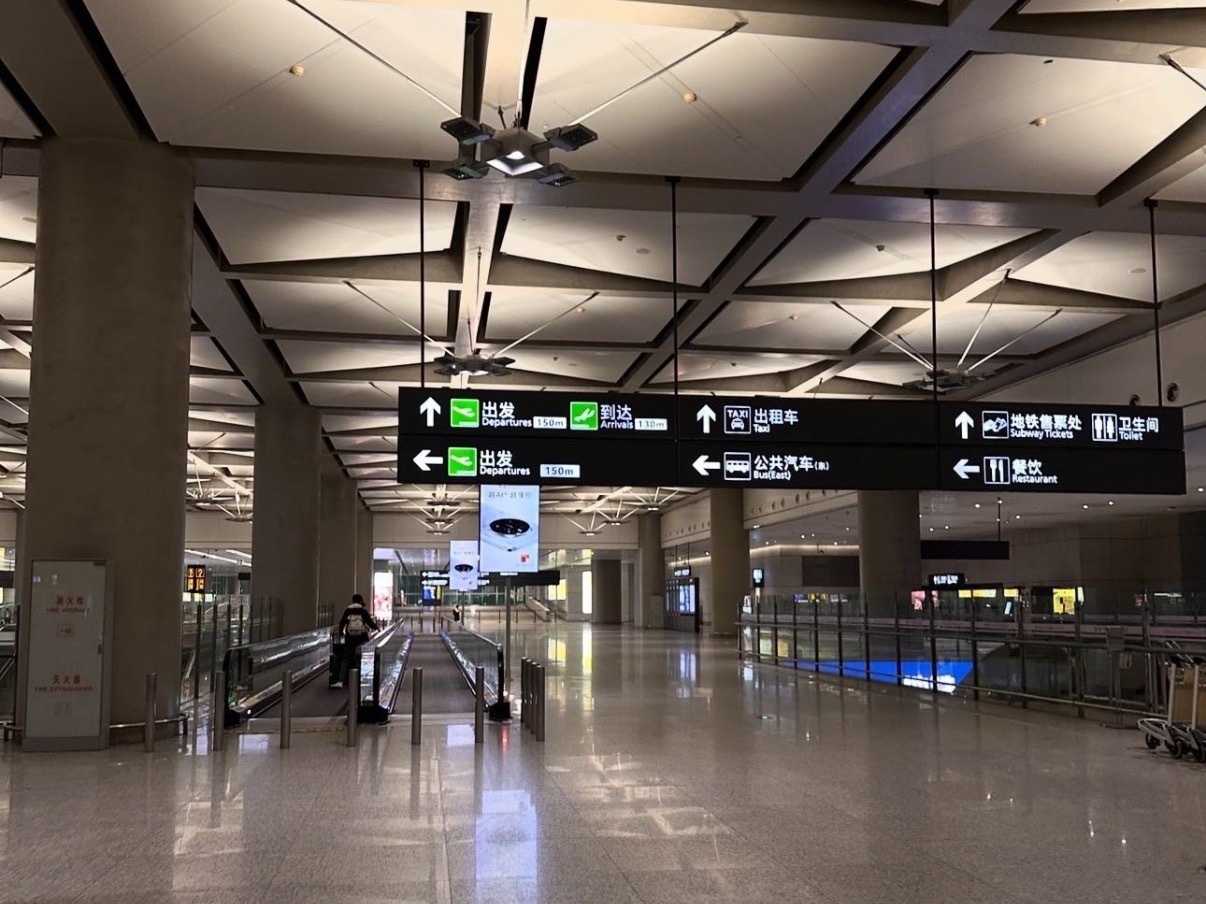 做生意两条路子，背后是完全不同的世界观。一种是串局型。不看产品，看利益结构。你有