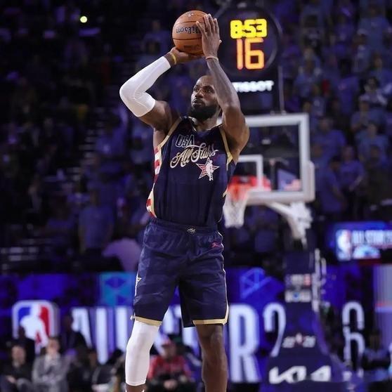 《华子夺2026全明星MVP，詹姆斯燃尽最后子弹，新赛制引爆全场》NBA或许终于