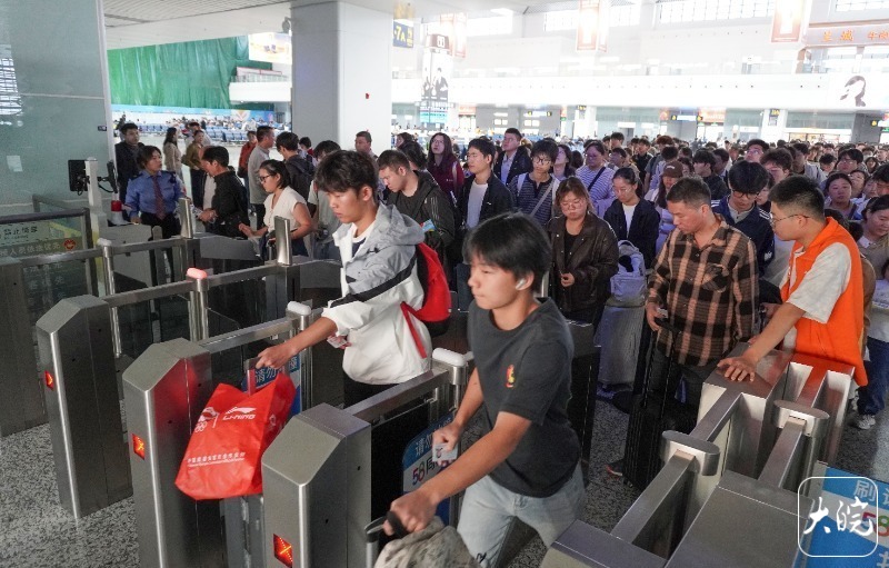 阜阳铁路10月11日起实施新列车运行图 增开多列北京方向列车