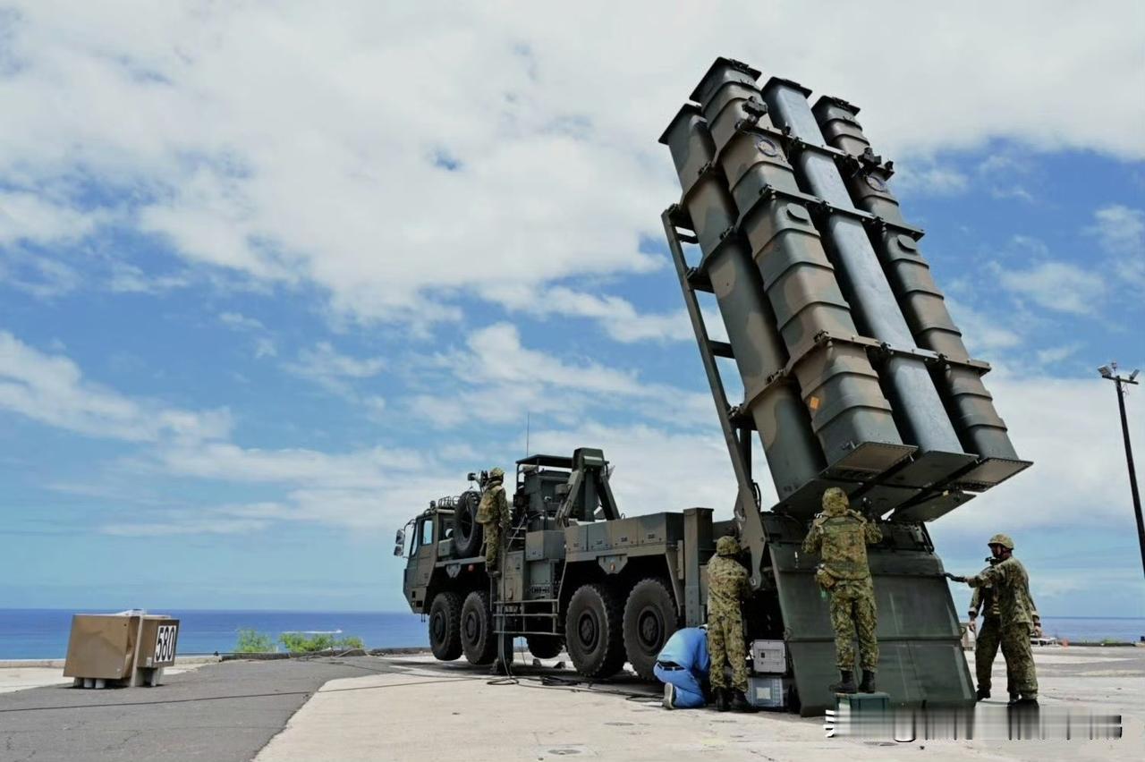 #日媒给高市早苗指了一条明路# 美国将“堤丰”（Typhon）发射装置从日本基地