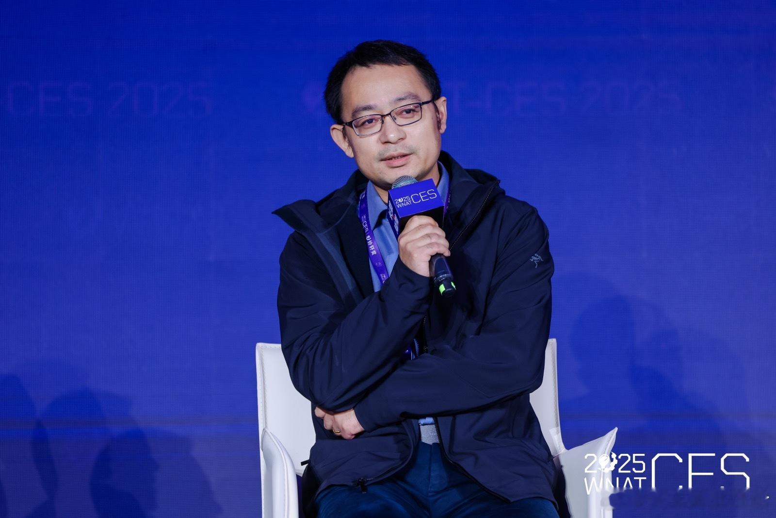 2025新汽车技术合作生态交流会 零跑汽车热管理总监朱林烽：车的形态发生变化，更