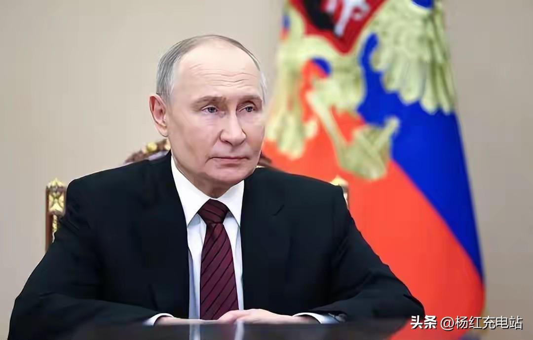 核阴云压顶！普京下死命令抢人，英法玩火，中美罕见同步弃权
 
俄乌冲突四年未停，