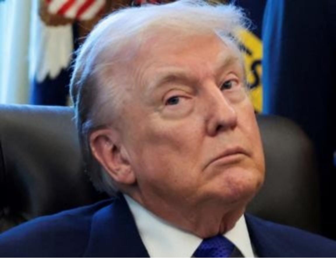 不得不佩服张召忠教授，当年他说特朗普如果再干一届，能把美国从头把交椅上给拉下来，