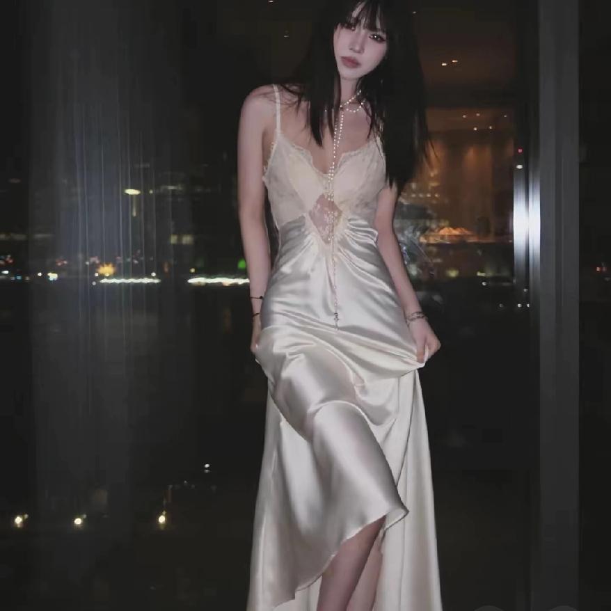 这下不止汪峰
估计连葛荟婕也睡不着了
这段时间汪峰大女儿真杀疯了！178cm超模