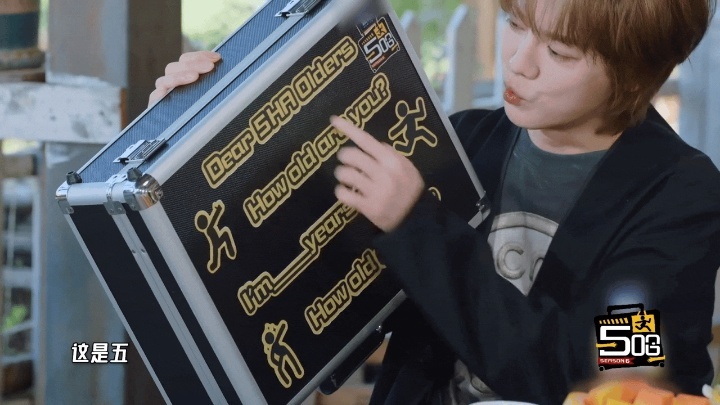 超赫鹿一个灵珠两个魔丸鹿晗问邓超陈赫不参与吗哈哈哈哈哈 解密环节，邓超陈赫的参与