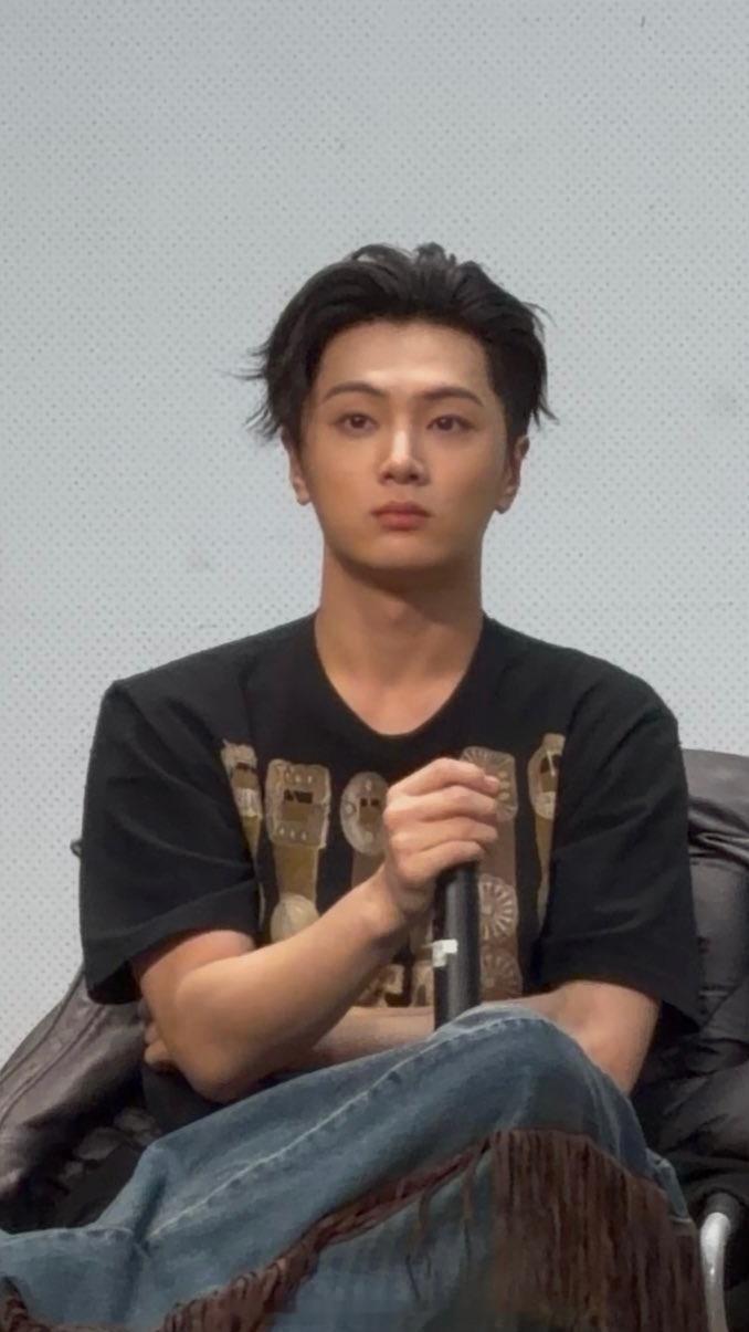 ENHYPEN李羲承、朴成训、沈载伦Jake、梁祯元、金善禹、朴综星Jay、西村