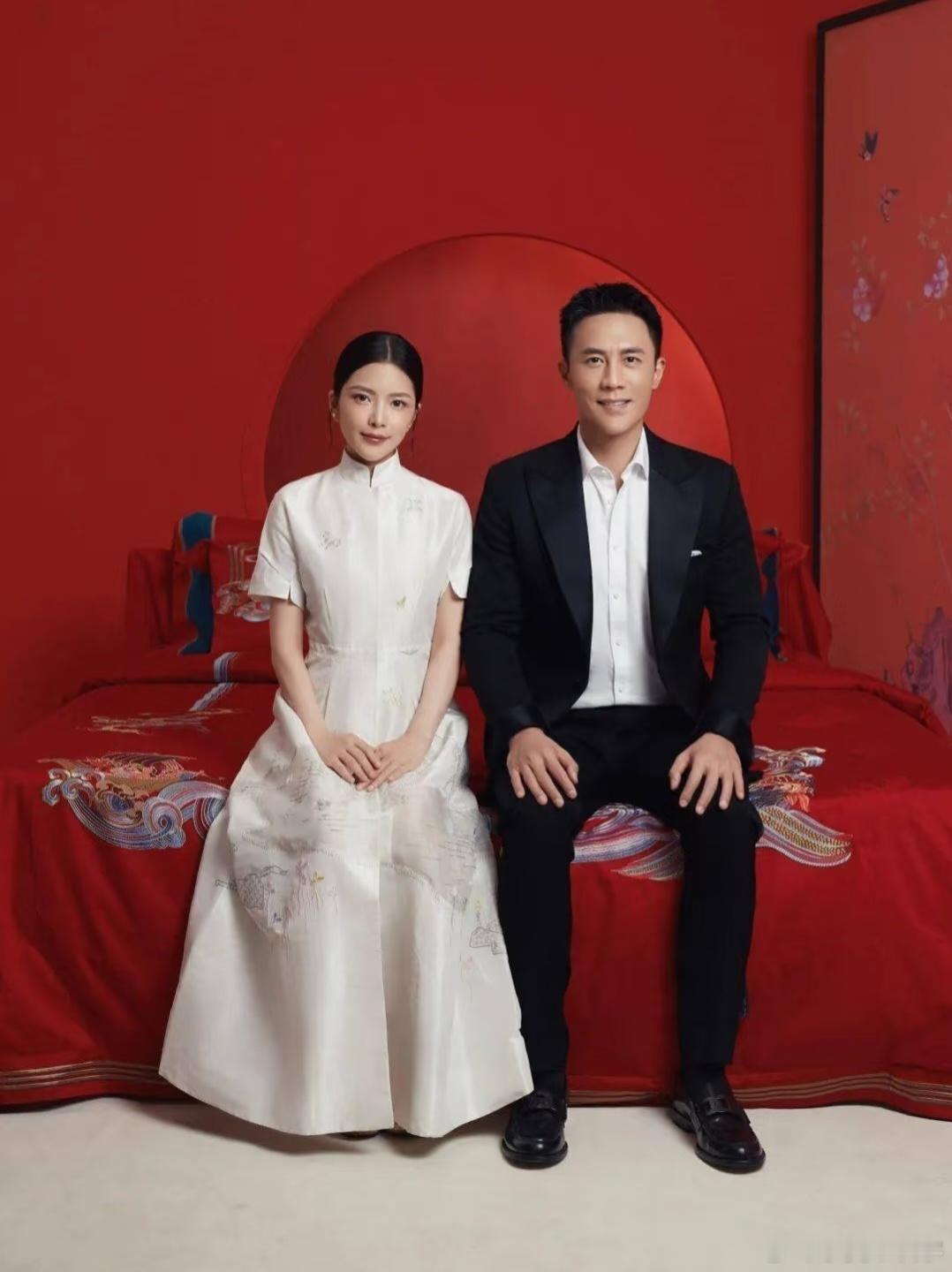 杜淳把我老婆当逗号使 每次看到杜淳提到“我老婆”，总觉得他整个人都被爱包围了。他