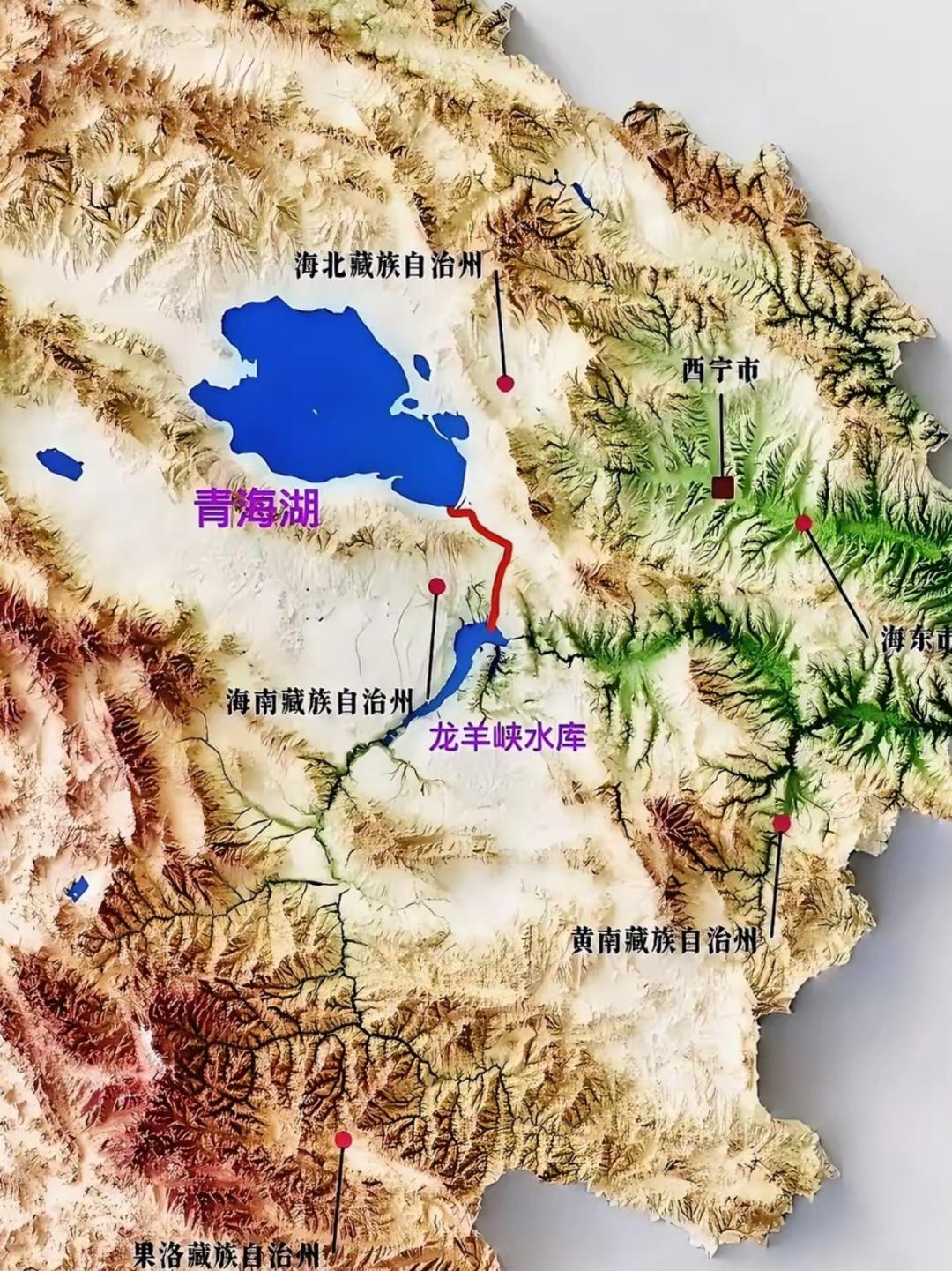 中国历史上的西海到底指的哪里？

1:西汉:张骞通西域后，西域纳入中国版图。据《