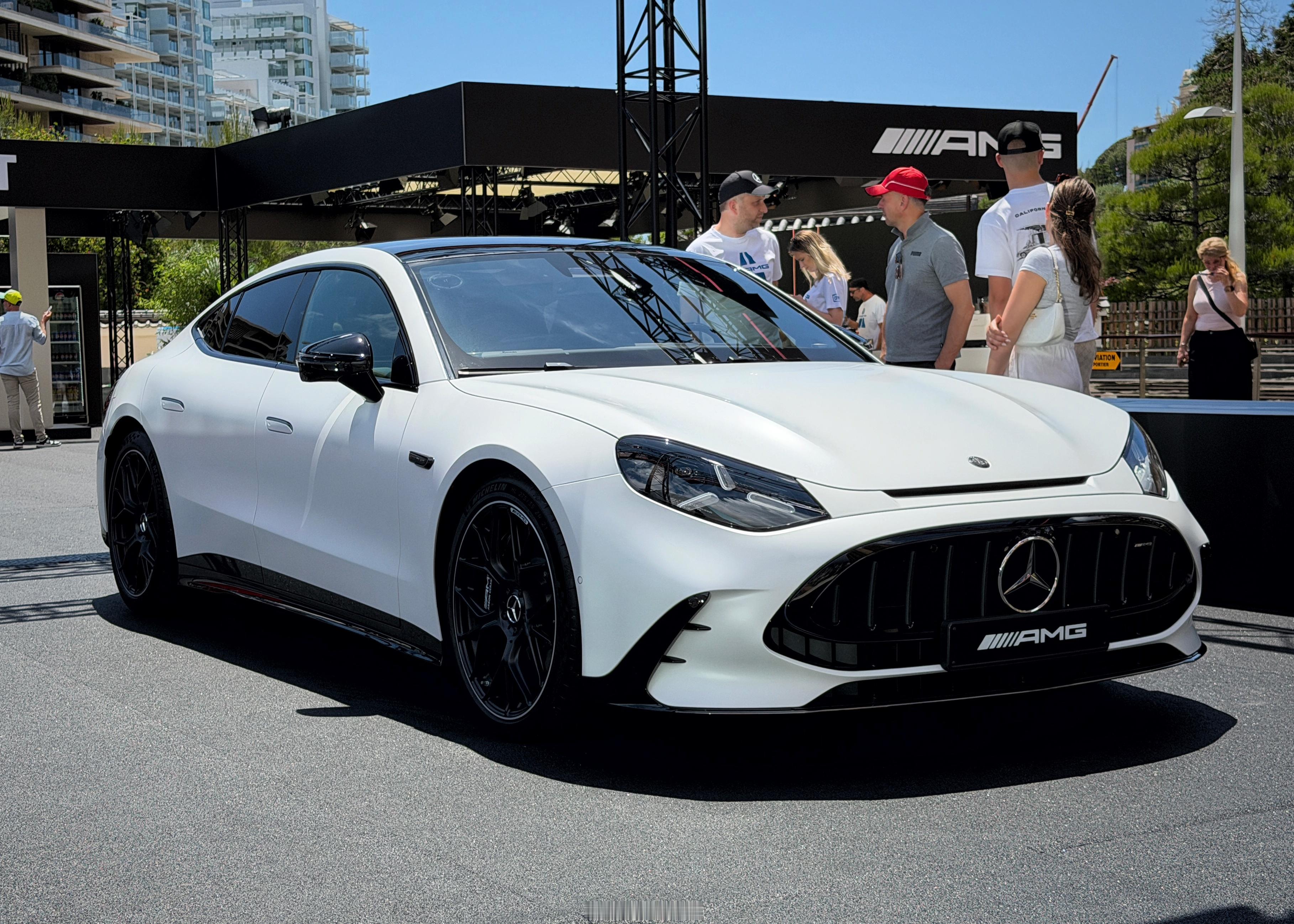 前几天我在摩纳哥见到纯电AMG GT 4 Door Coupe实车了，实话实说这