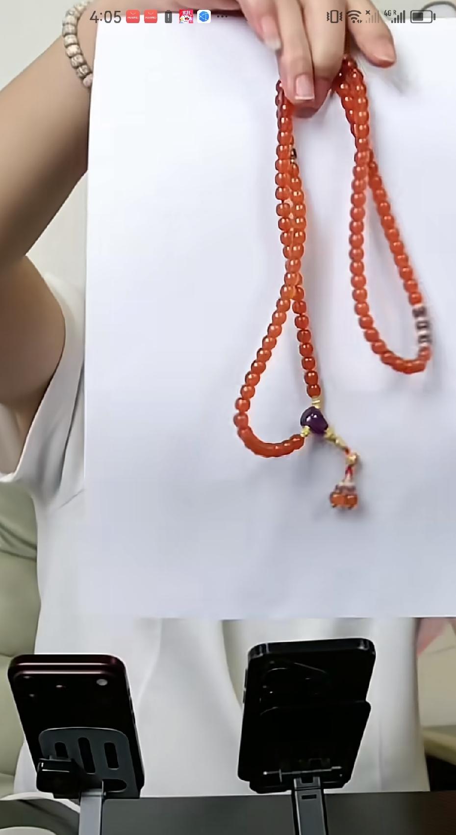 楚钦和草莓熊真的是好朋友
他在直播的时候说
在上海封训他去陪练的时候
正好赶上自