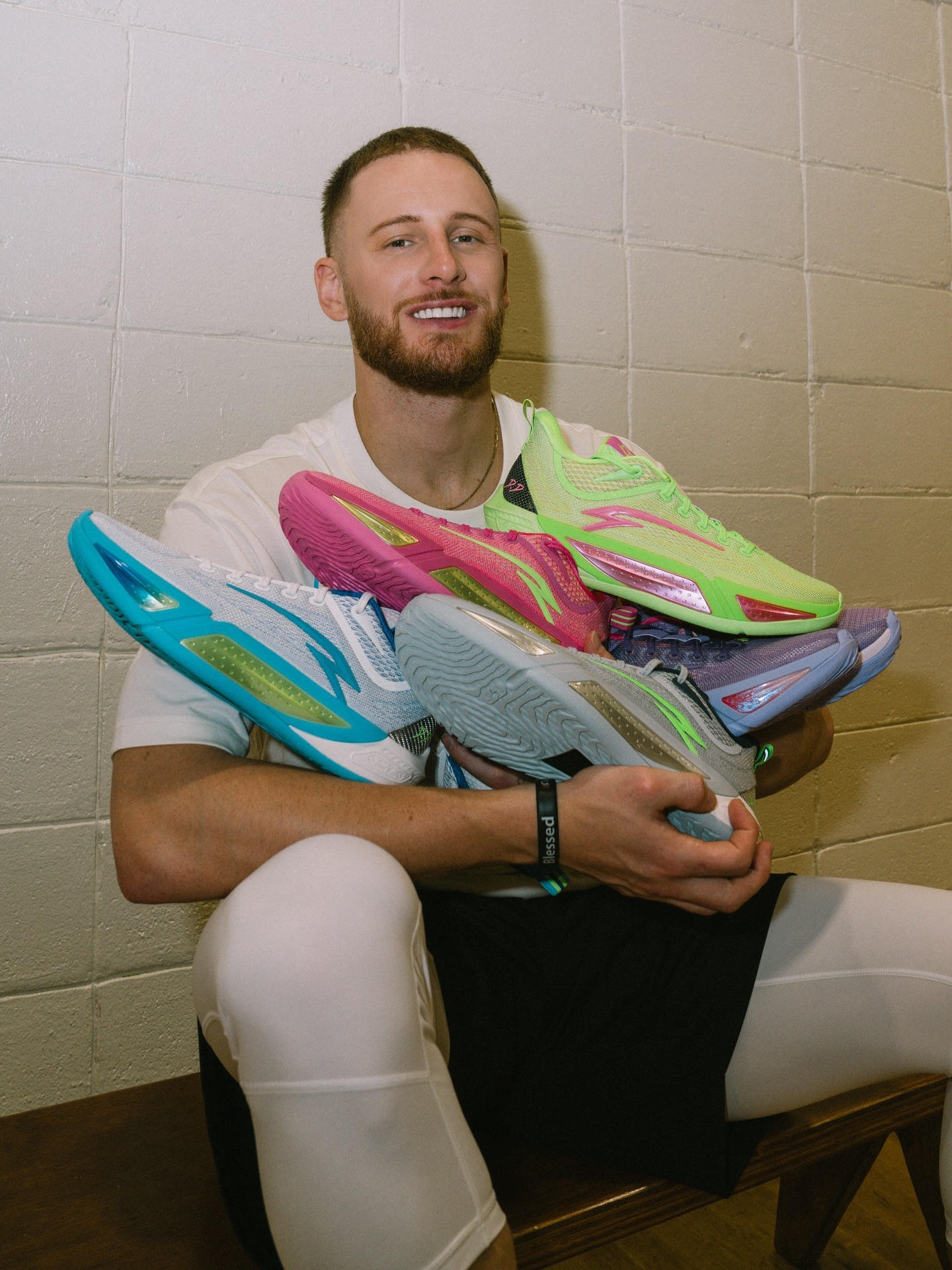 迪温琴佐的安踏速决7，这鞋怎么样？ 