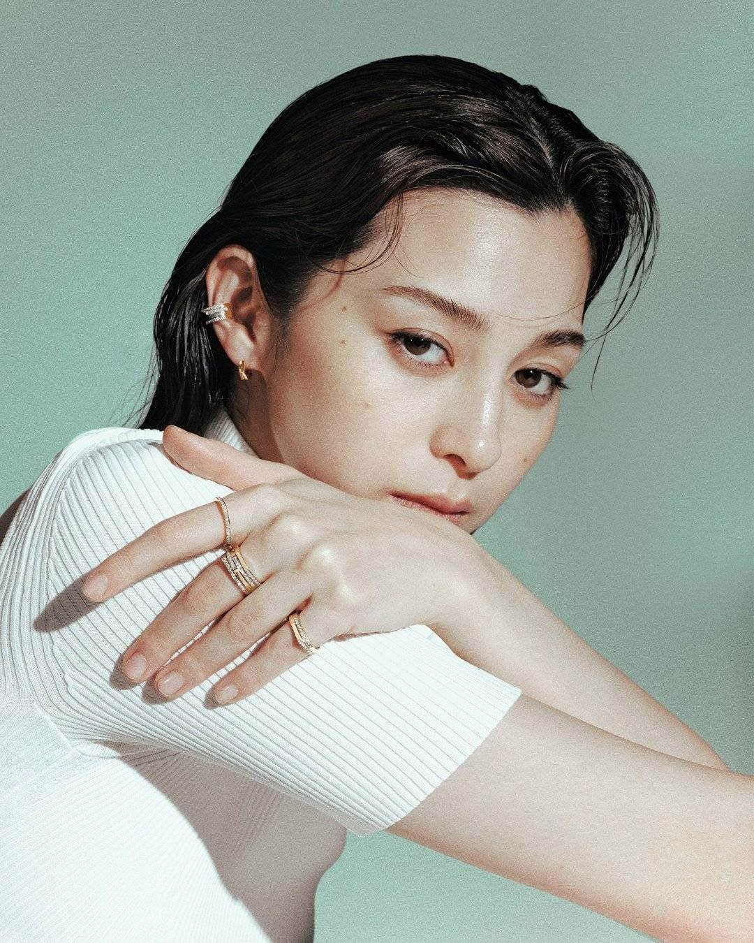 日娱新闻中条彩未 中条彩未 杂志《madame Figaro Japon》 