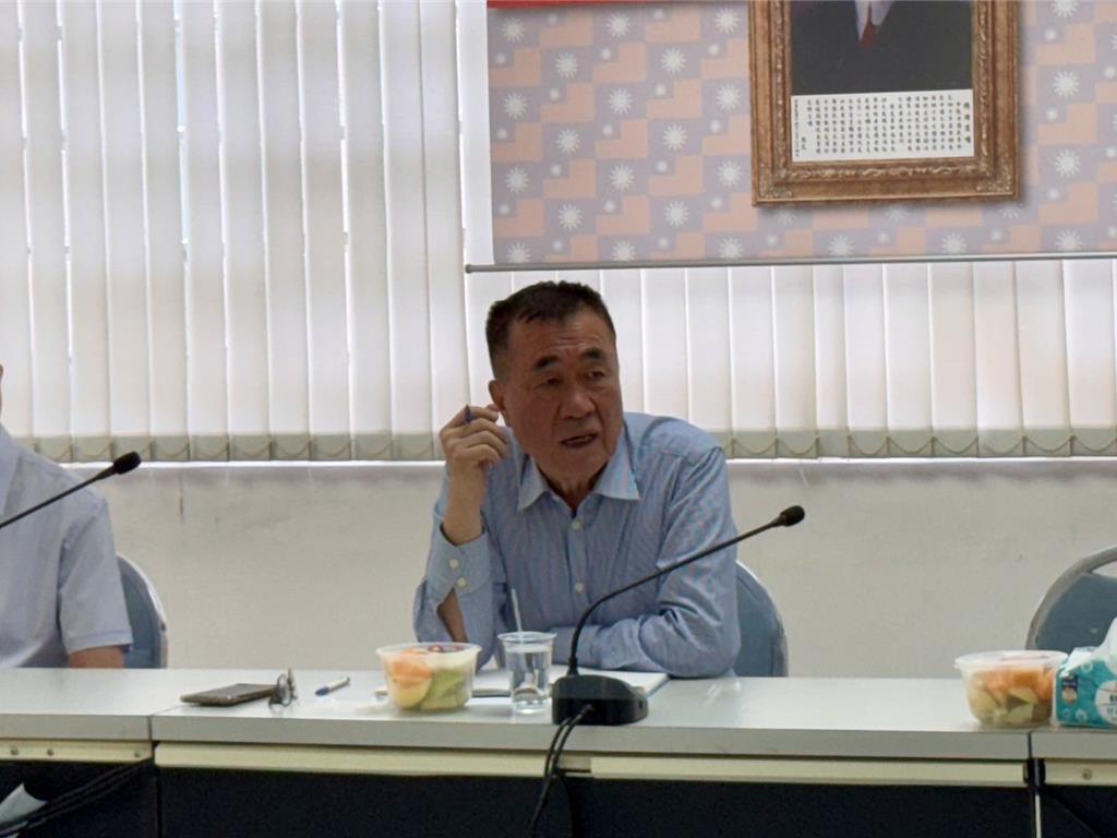 抛上任解决双和塞车遭轰 川伯：不要李四川做好的就看不下去  新北“蓝白合”四月底