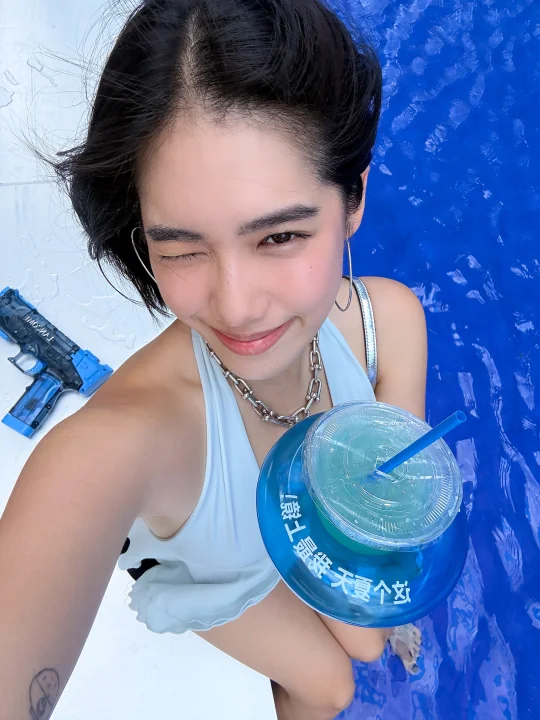 炎炎夏日!☀️🌊🥤🥵