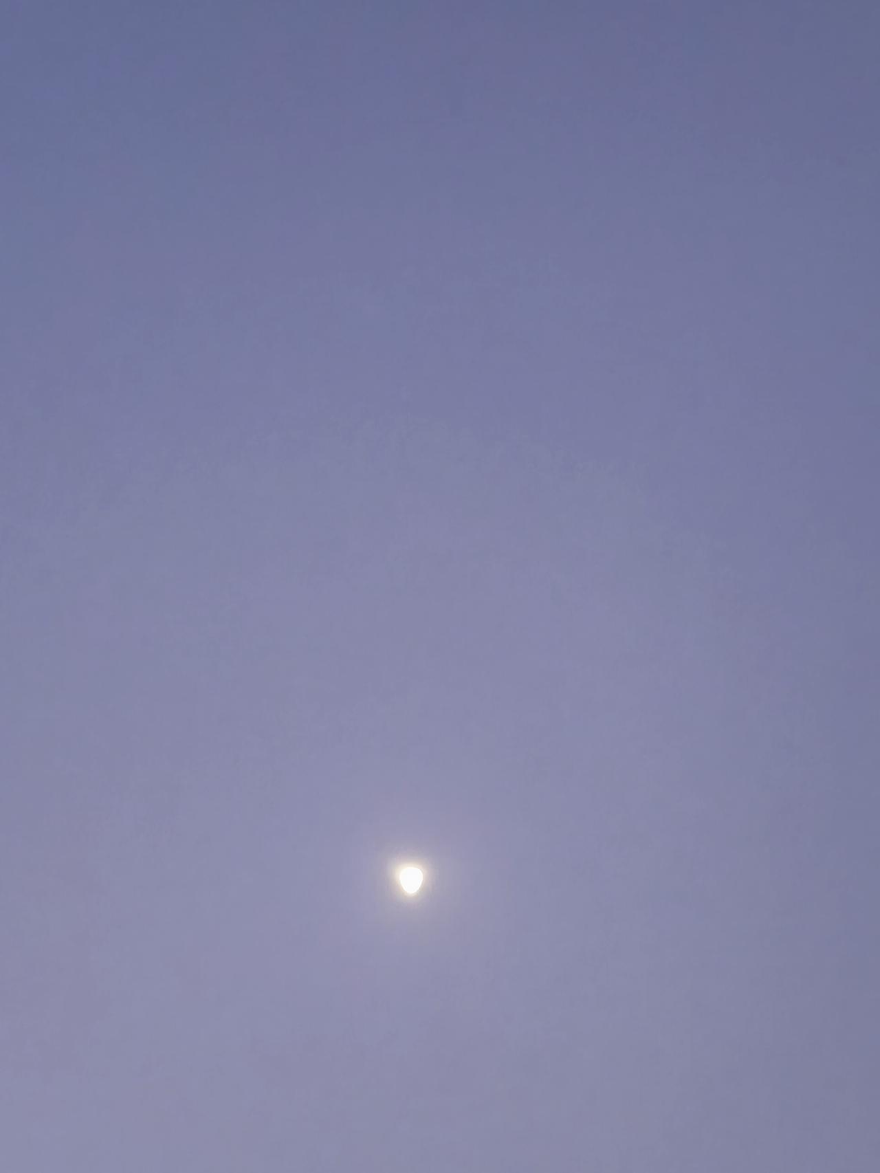 人这一生命好与不好，多做善事总没有错。
隔壁家有一位叔叔姓李，我们就叫他李叔。