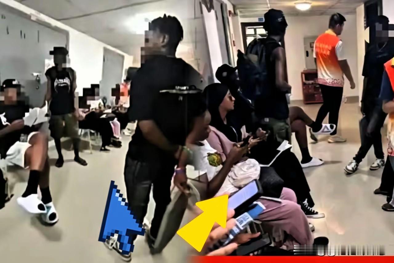 一觉醒来，重庆理工大这事儿简直震碎三观！15号女生宿舍楼竟临时安置男留学生，宿舍