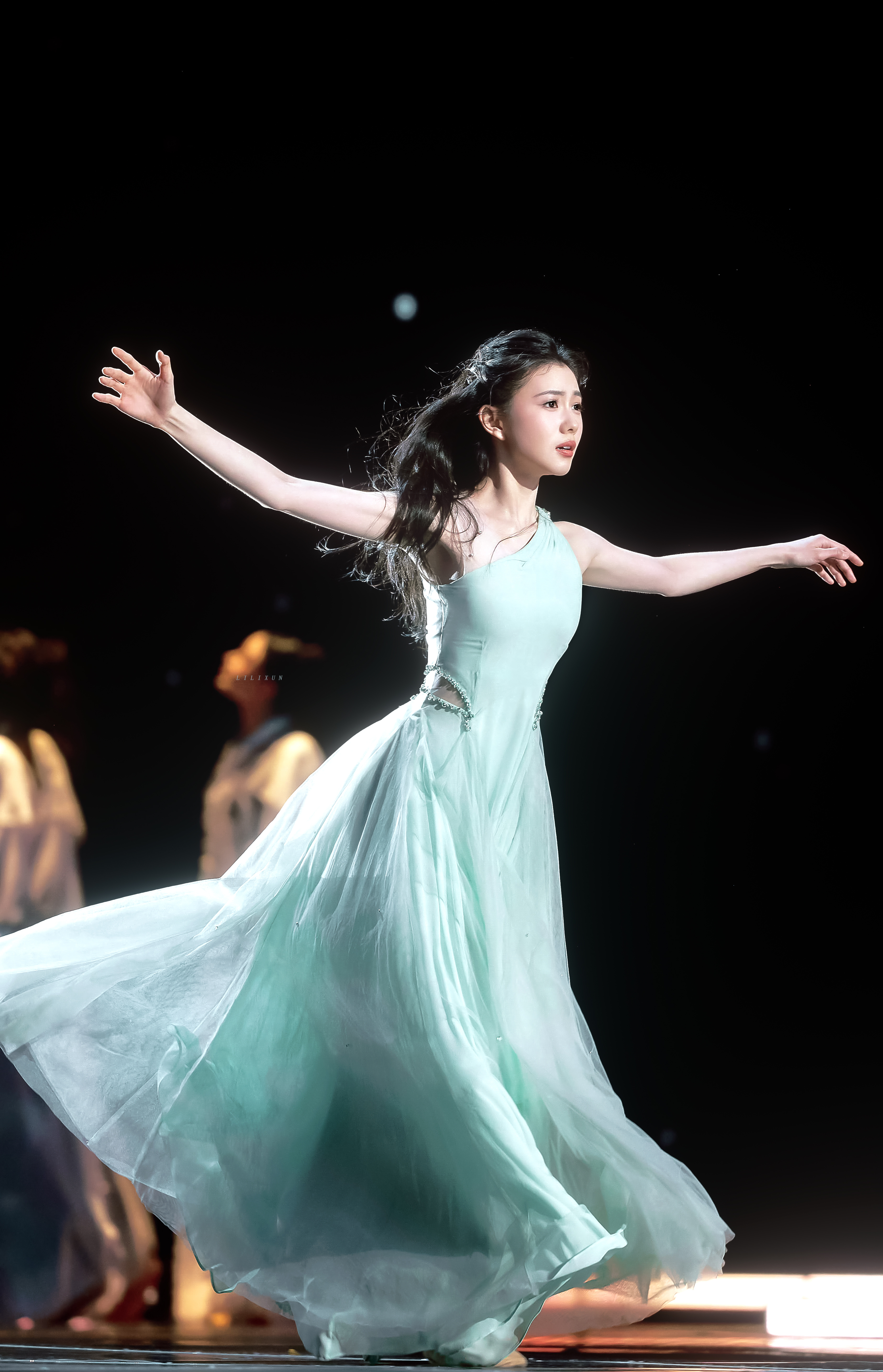 舞者 • 刘浩存 🩰 